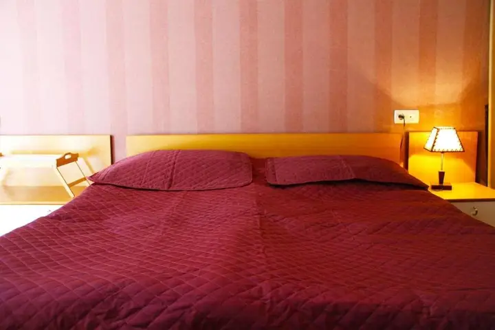 Тбилиси: Sunny Apartment In The City Center Surrounded By Nature