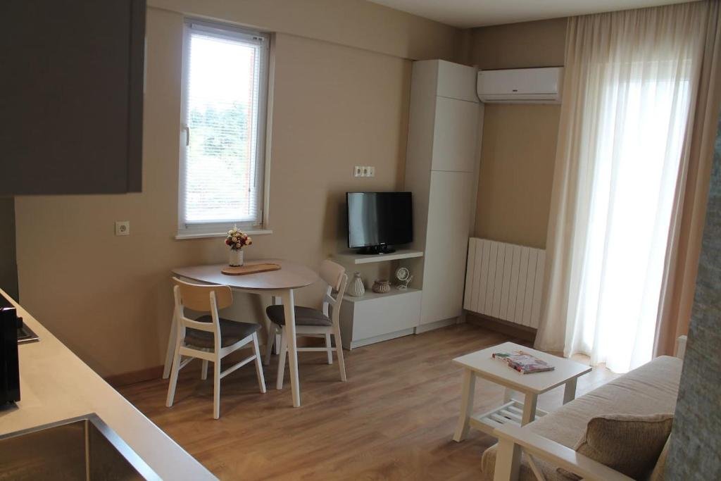 Тбилиси: Stylish Apartment Near Park