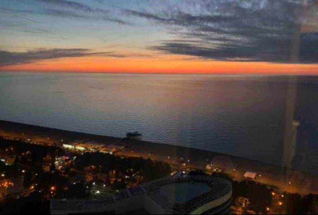 Батуми: Invincible Sea View 3512 Porta Tower Batumi