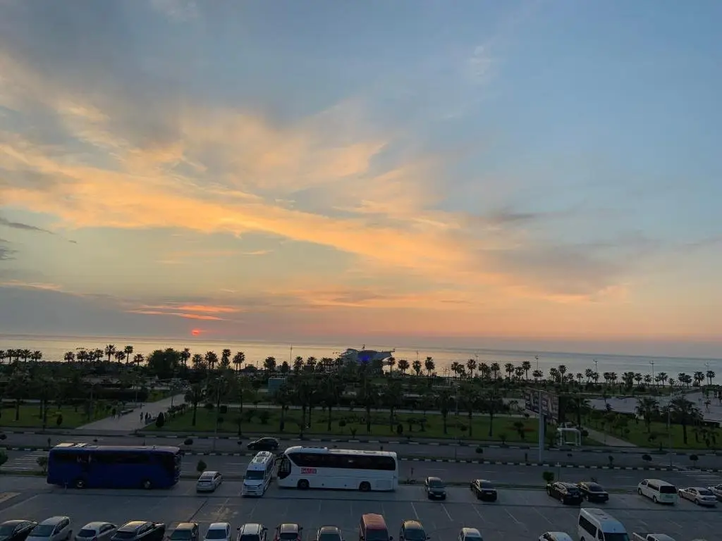 Батуми: Batumi Metro Plus 0855 first line by the sea