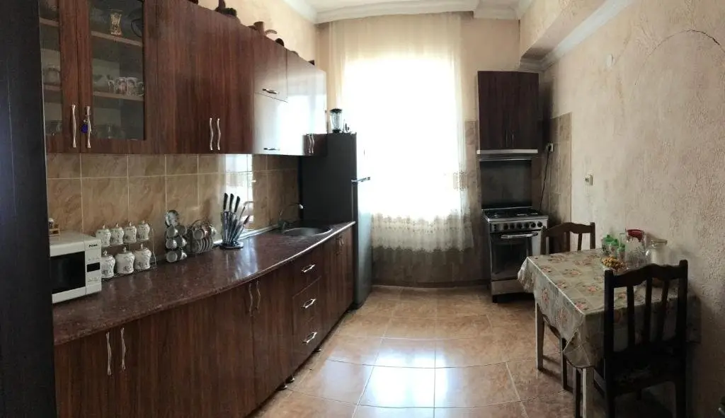 Батуми: Alexander's Apartment