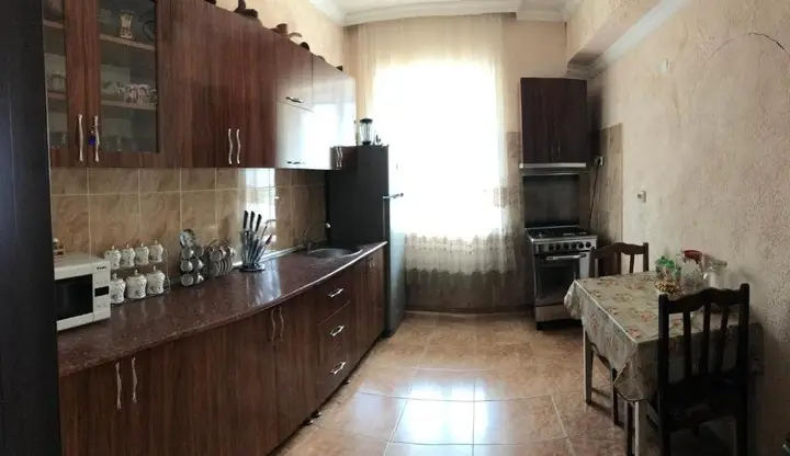 Батуми: Alexander's Apartment