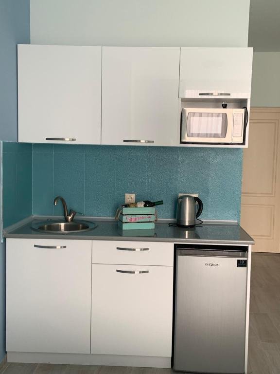 Батуми: Batumi Metro Plus 96 apartment first line by the sea
