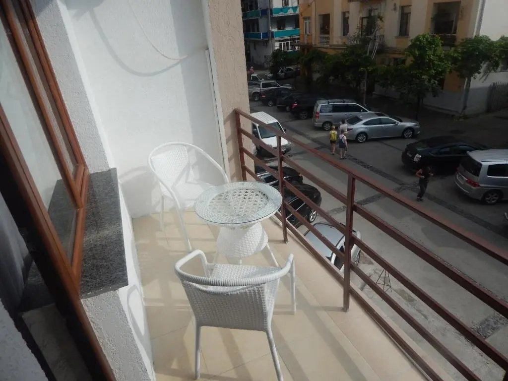 Батуми: Apartment near 6 May Park