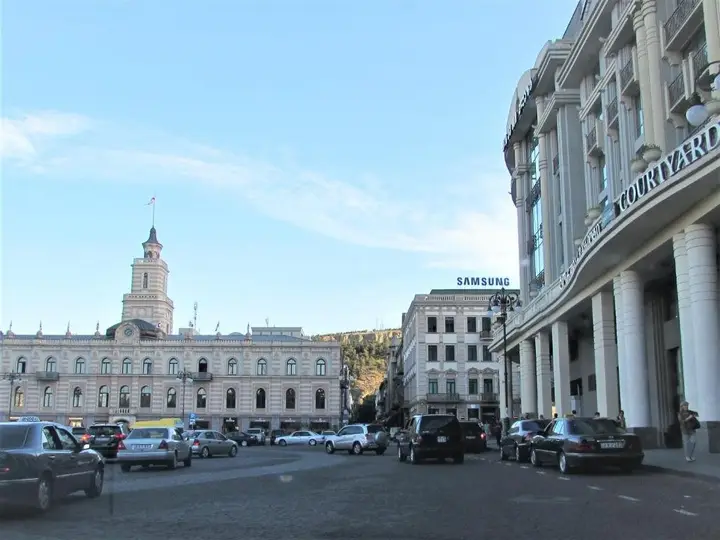 Тбилиси: Galaktion Tabidze Street #9