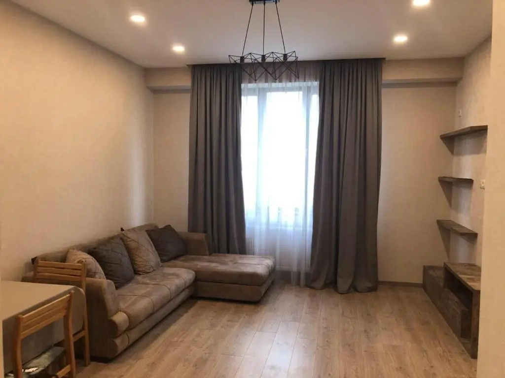 Тбилиси: Apartament nutsubidze 16