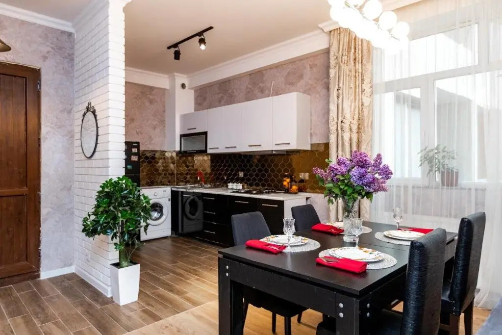 Тбилиси: Ketevan Tsamebuli Avenue 49