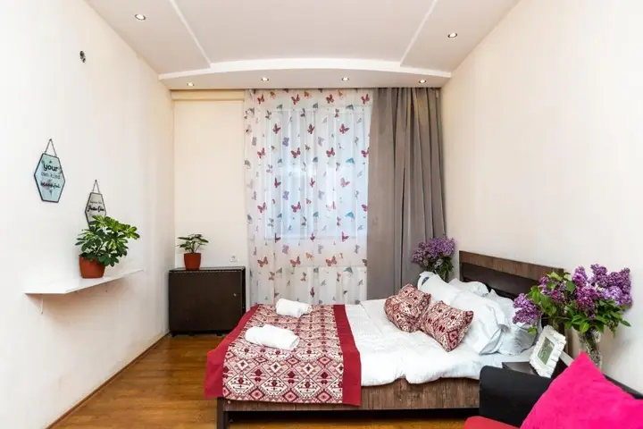 Тбилиси: Ketevan Tsamebuli Avenue 49