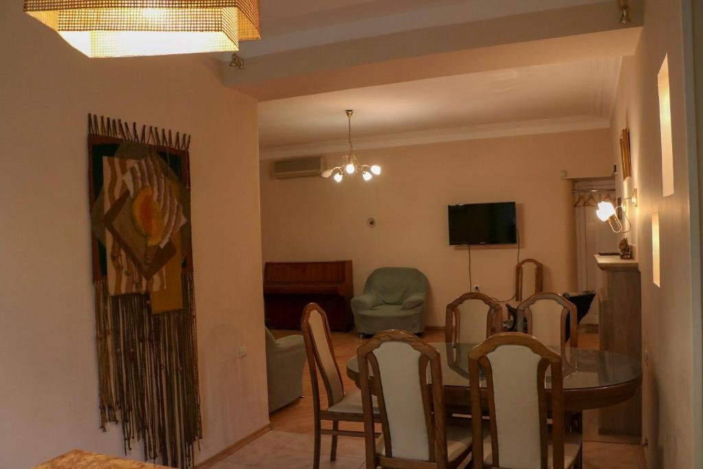 Тбилиси: Iosebidze 47 Apartment
