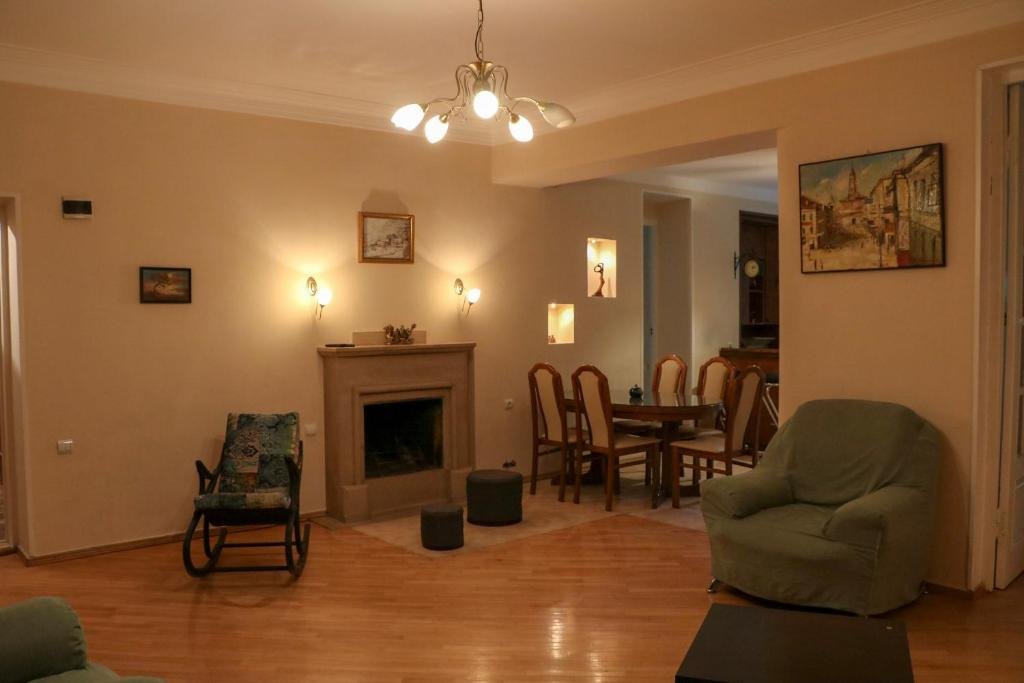 Тбилиси: Iosebidze 47 Apartment