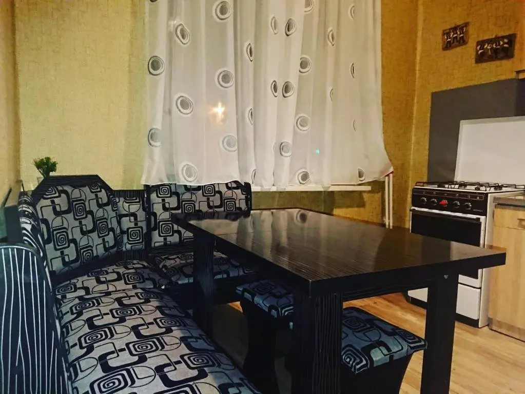 Тбилиси: Merab Kostava Street 75