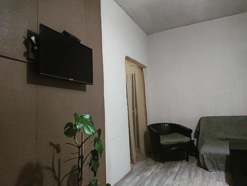 Тбилиси: Merab Kostava Street 75