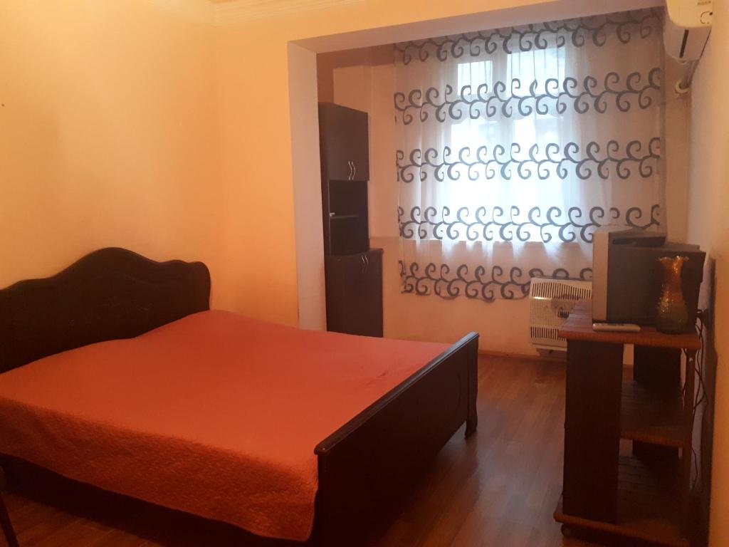 Батуми: Nati's Apartment In Batumi 1