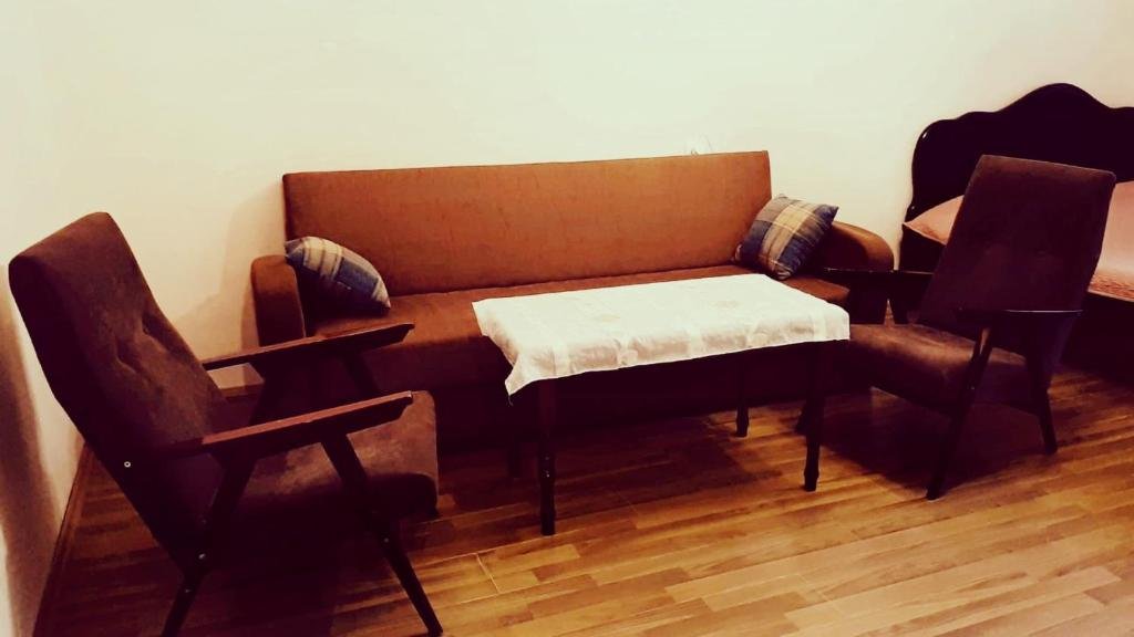 Батуми: Nati's Apartment In Batumi 1