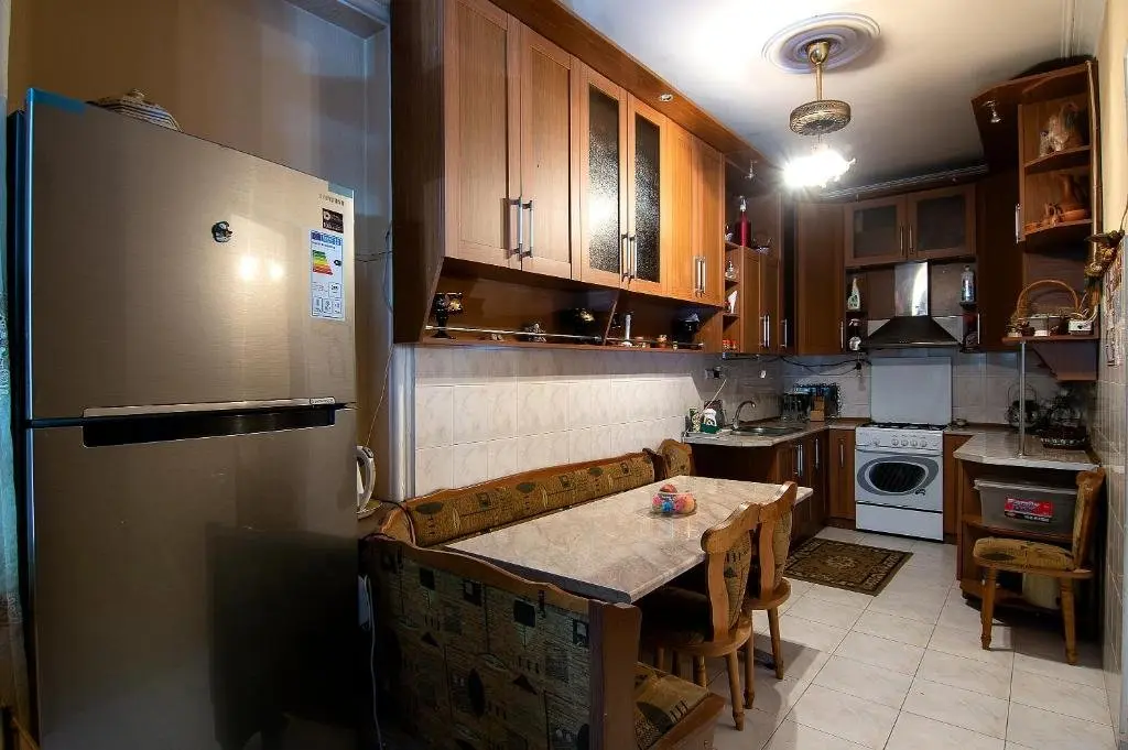 Тбилиси: Apartment on Lado Asatiani 36