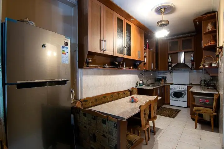 Тбилиси: Apartment on Lado Asatiani 36