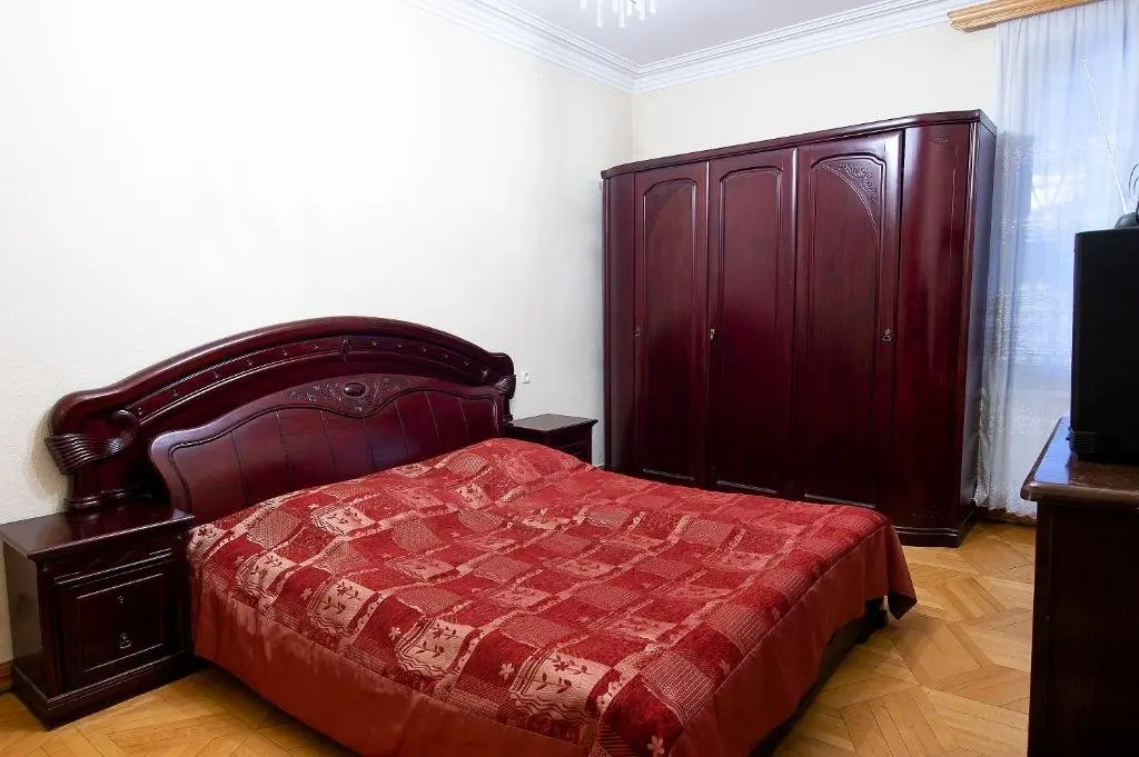 Тбилиси: Apartment on Lado Asatiani 36