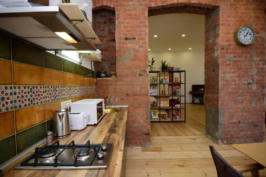 Тбилиси: Studio Apartment Near Fabrika