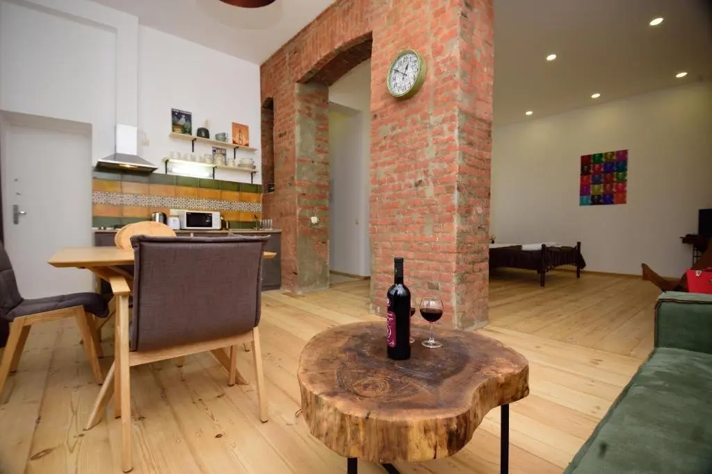 Тбилиси: Studio Apartment Near Fabrika