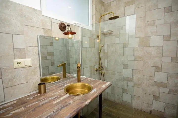 Тбилиси: Studio Apartment Near Fabrika