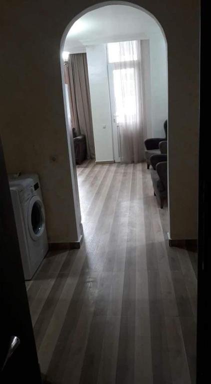 Батуми: Refrigerator, Washing Machine, Air Conditioning, 2 Sofa, Kitchen, Balcony, All The Necessary Equipment, Near At The Sea Beach