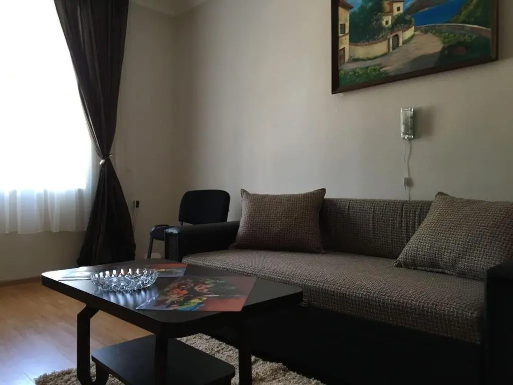 Тбилиси: Cozy apartment near Sameba!