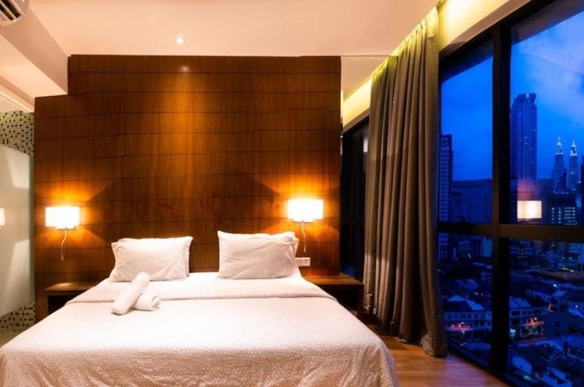 Тбилиси: Apartment Suite 2 km from shopping center Convenient #DM2