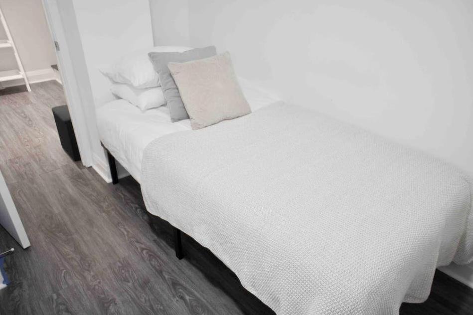 Кутаиси: Boutique Apartment 2 Bedrooms / Separate Entrance