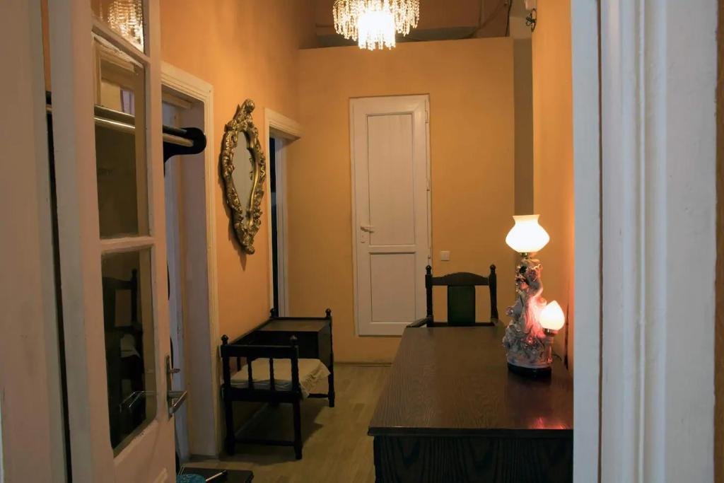 Тбилиси: Apartment on Rustaveli ave -areainn-