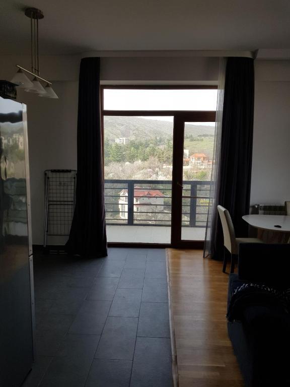 Тбилиси: Pragmatic Luxury Krtsanisi 19 Top Floor