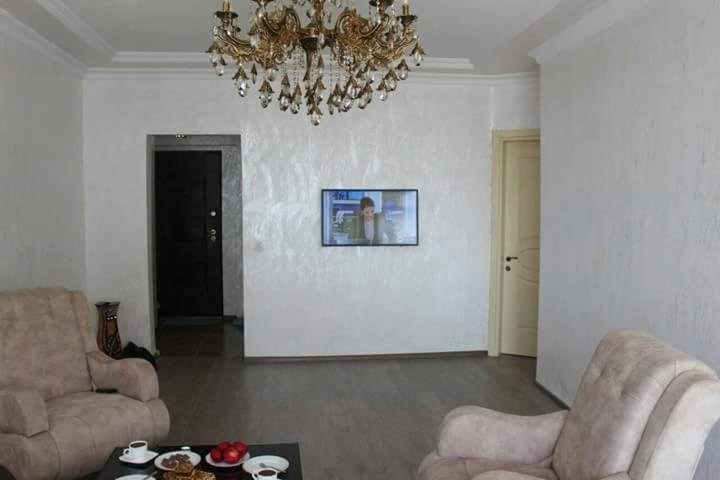 Батуми: Georgia, Batumi, Akaki tsereteli street N 19