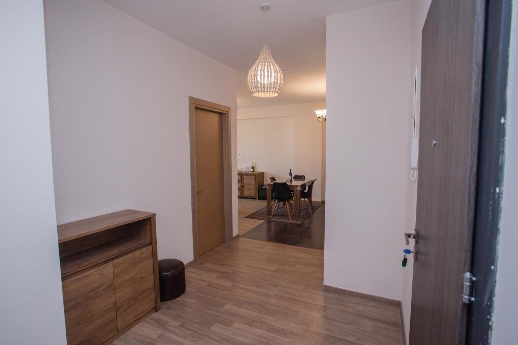 Тбилиси: New 2Br Apartment At Hippodrome