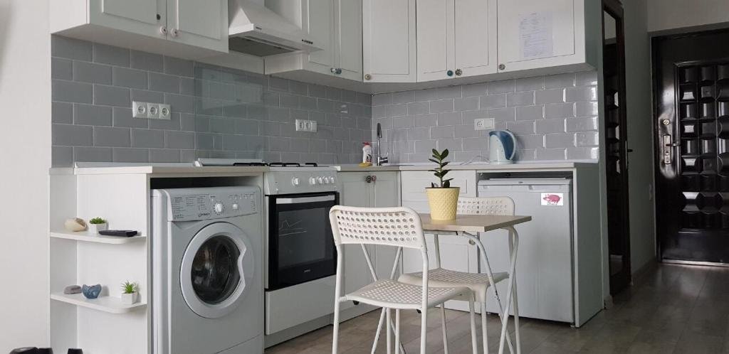 Батуми: Gorgiladze Zurab 118 Apartment