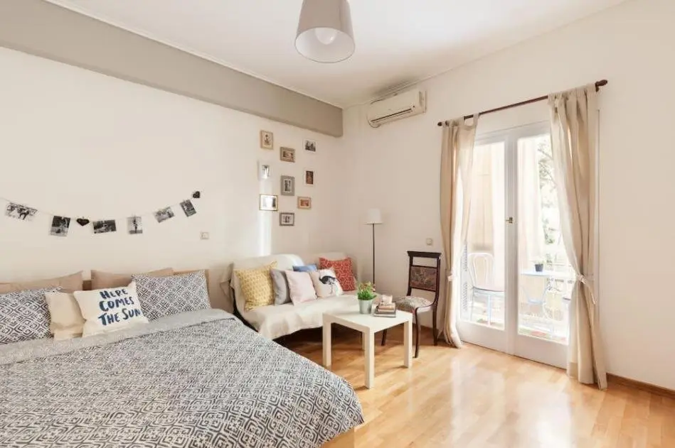 Тбилиси: Comfortable apartment 6 minutes from the metro center