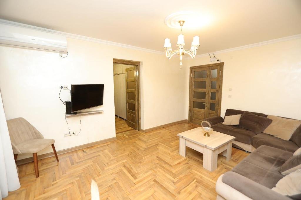 Батуми: Apartment 50 Meters From The Sea
