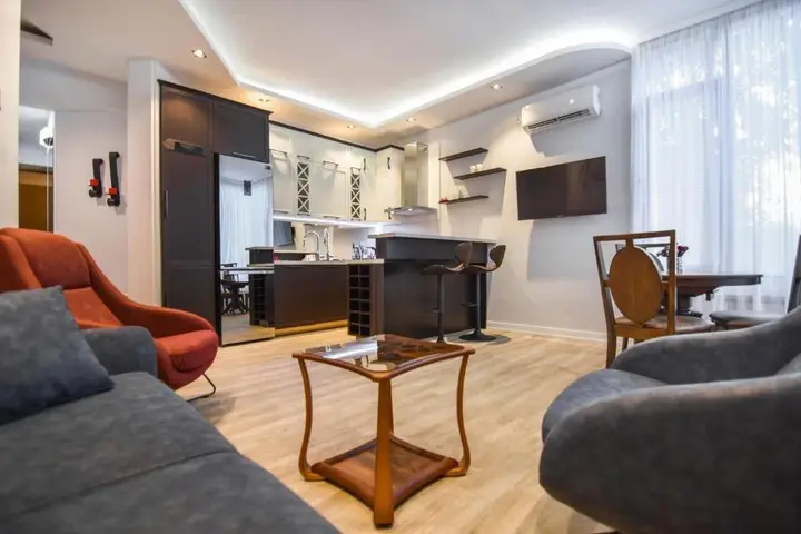 Тбилиси: fully equipped apartment (4 guest ) +1