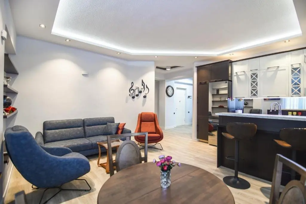Тбилиси: fully equipped apartment (4 guest ) +1