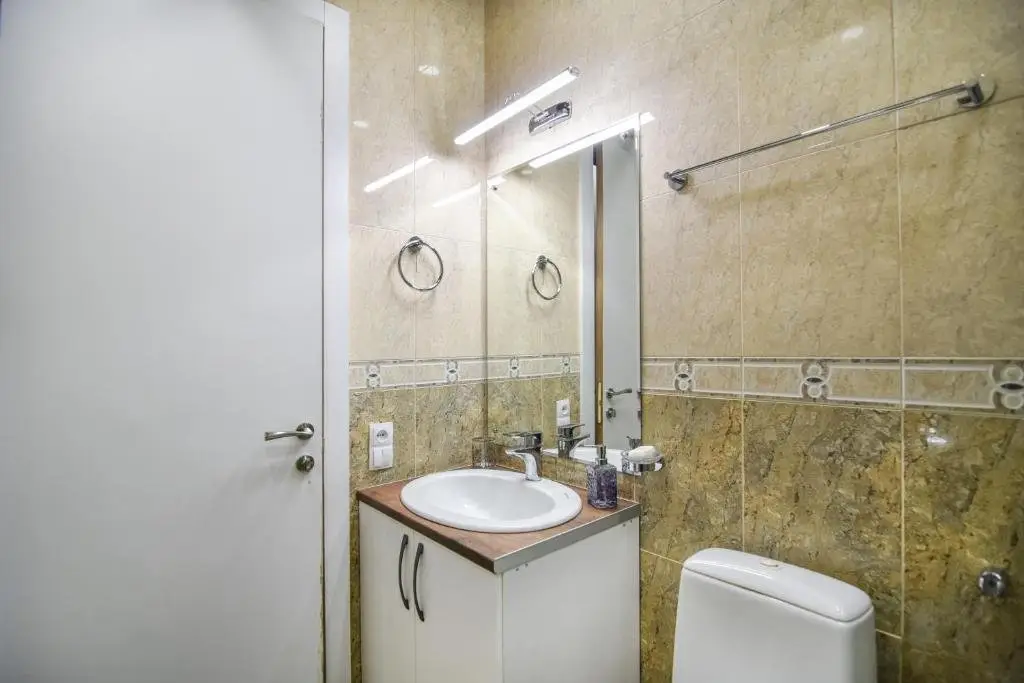 Тбилиси: fully equipped apartment (4 guest ) +1