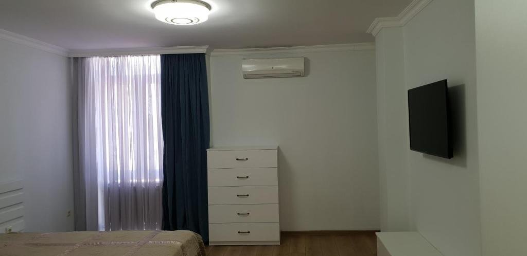 Батуми: House Near The Sea