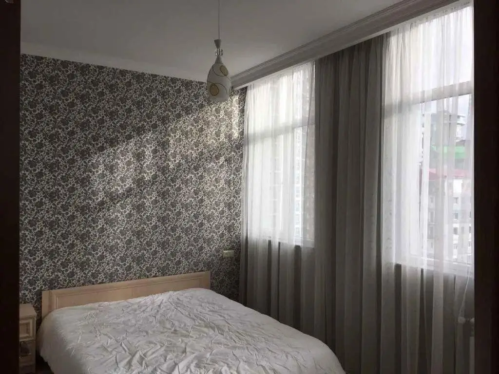 Батуми: Flat. Ninoshvili Street. ?25