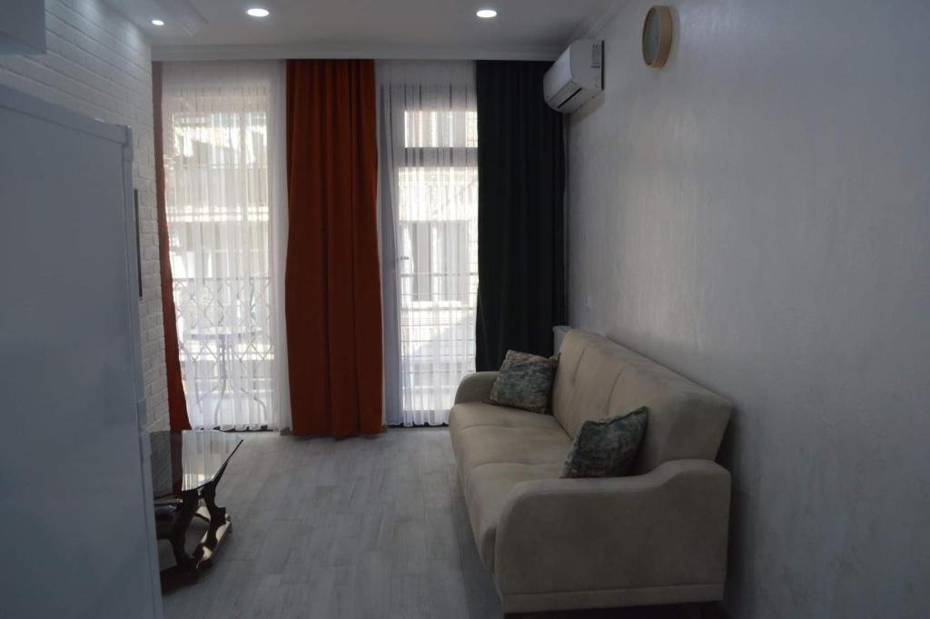 Батуми: Elite apartamenti okolo parka, bulvara, i sheratona