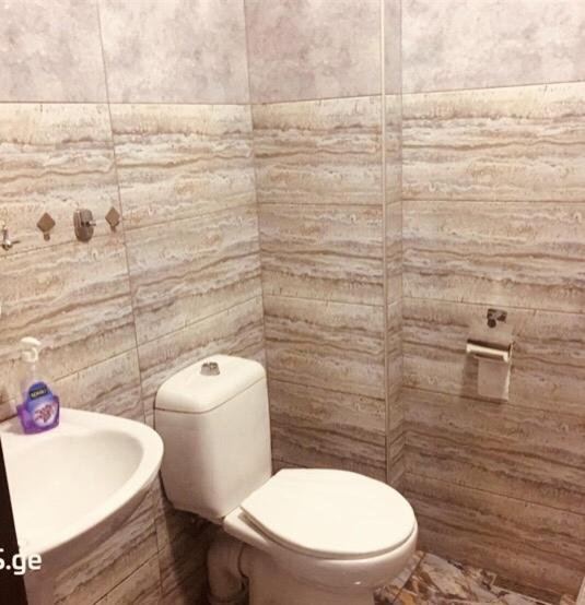 Тбилиси: Nino Apartments 147