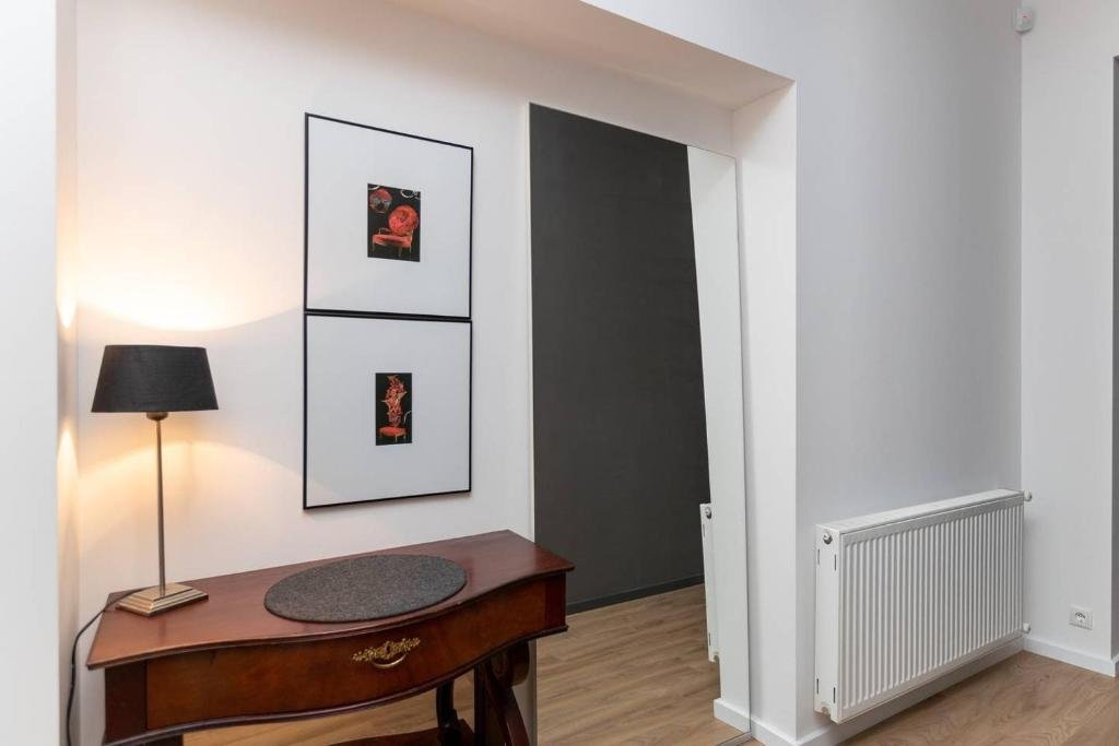 Тбилиси: Modern And Stylish 2Br Apartment On Rustaveli Avenue