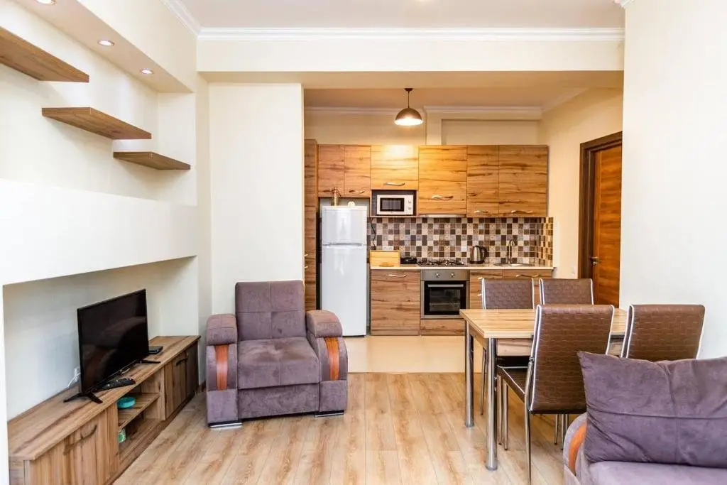 Тбилиси: Newly Built Apt. With 1 Bedroom Central Location