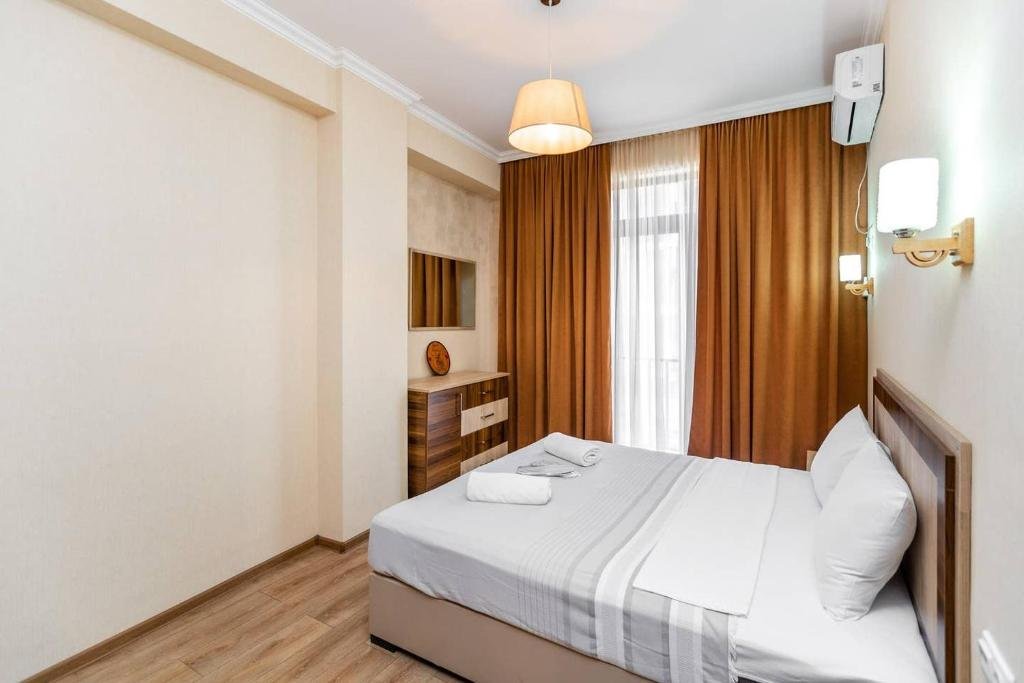 Тбилиси: Newly Built Apt. With 1 Bedroom Central Location