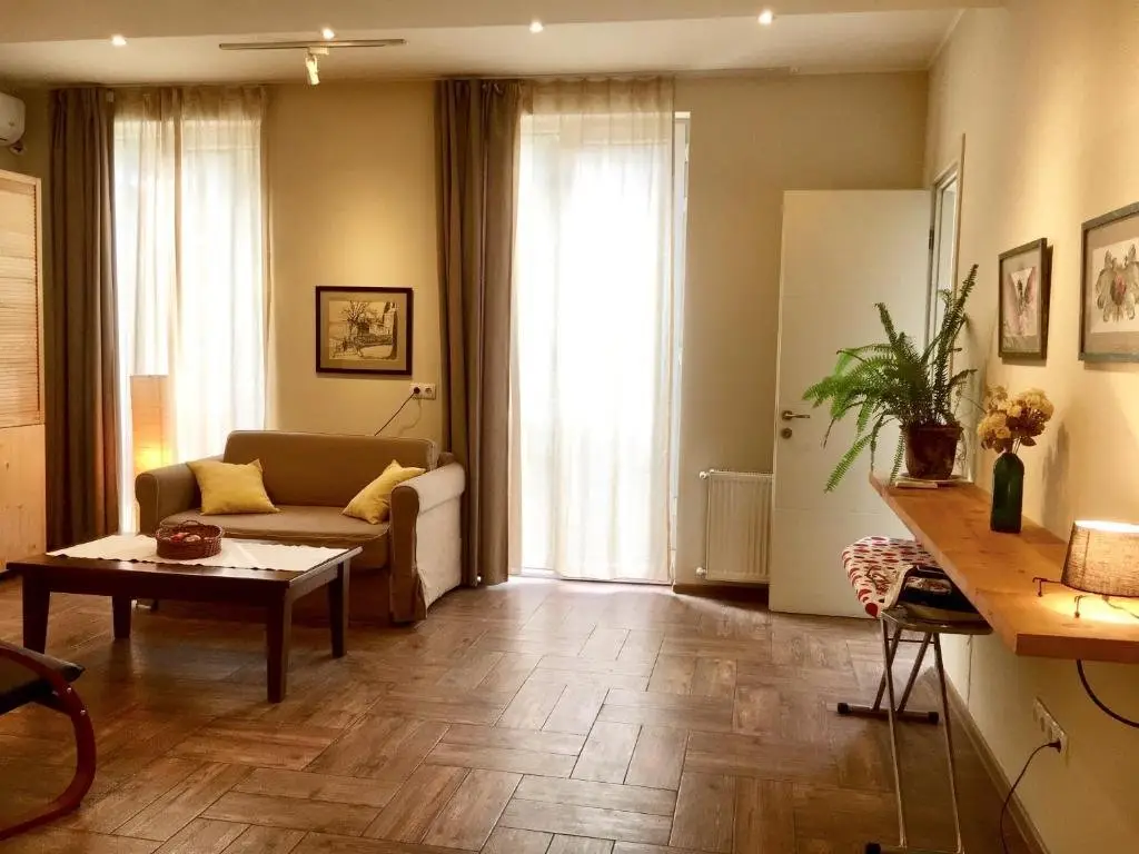 Тбилиси: Cozy Studio at Chovelidze 8