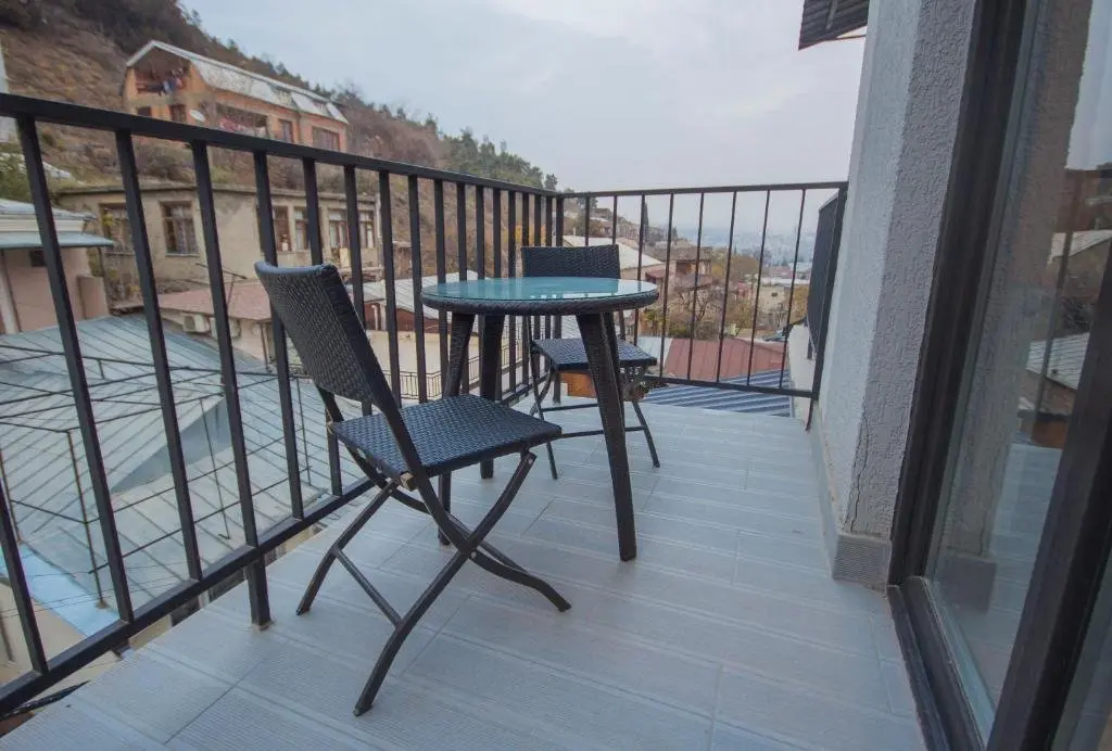 Тбилиси: Proper Apartments Charming 1Br Apartment With Stunning View