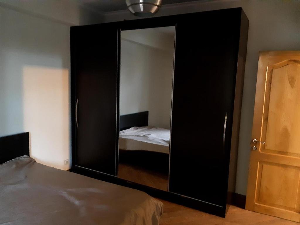 Тбилиси: Clean, comfortable, 2 bedroom appartment on Gorgasali street