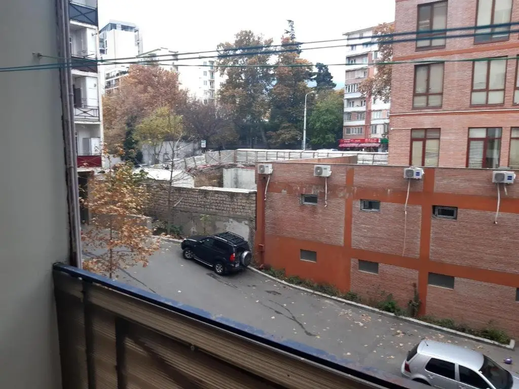 Тбилиси: Clean, comfortable, 2 bedroom appartment on Gorgasali street