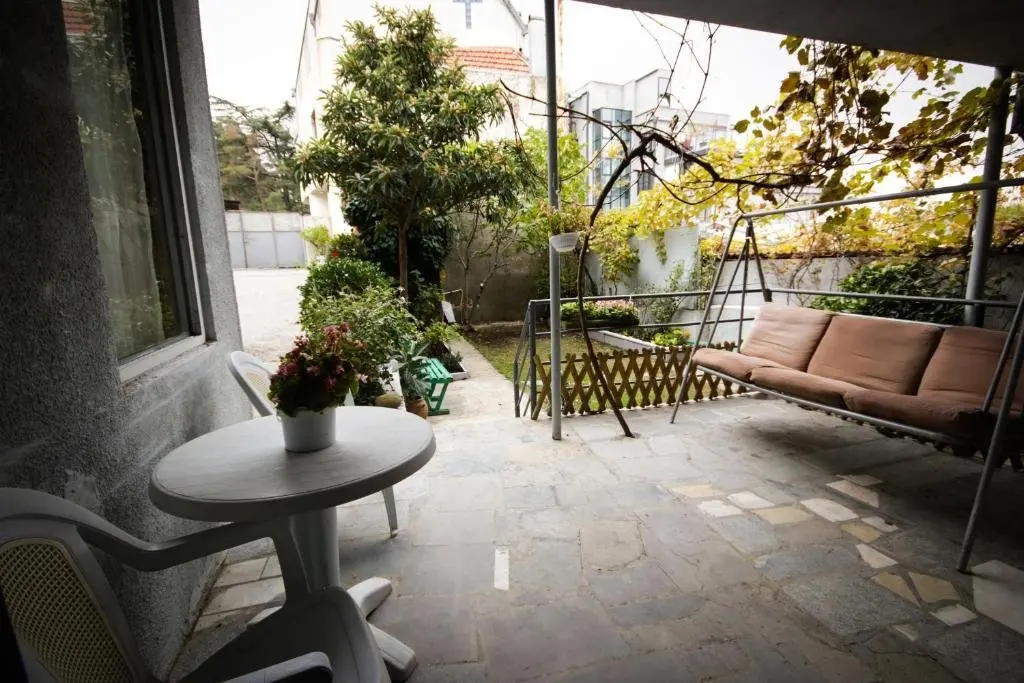 Тбилиси: House Near Vake Park In The Center Of Tbilisi